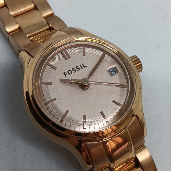Fossil ES3167 Women's 24mm Rose Gold Stainless Steel Japanese Quartz Date Watch - Picture 11 of 11